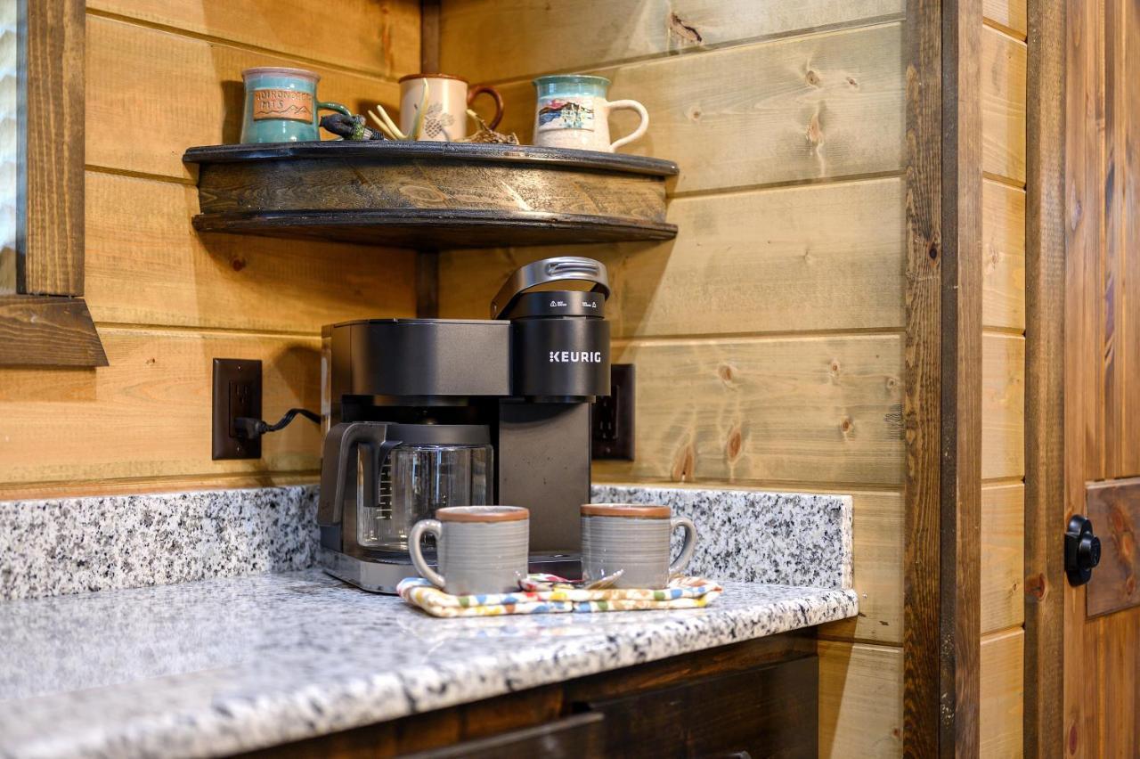 The Adirondack Honeymoon Hot Tub Soaking Tub Wood Burning Fireplace Stephens Gap エクステリア 写真