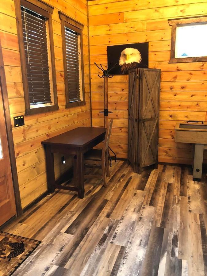 The Adirondack Honeymoon Hot Tub Soaking Tub Wood Burning Fireplace Stephens Gap エクステリア 写真